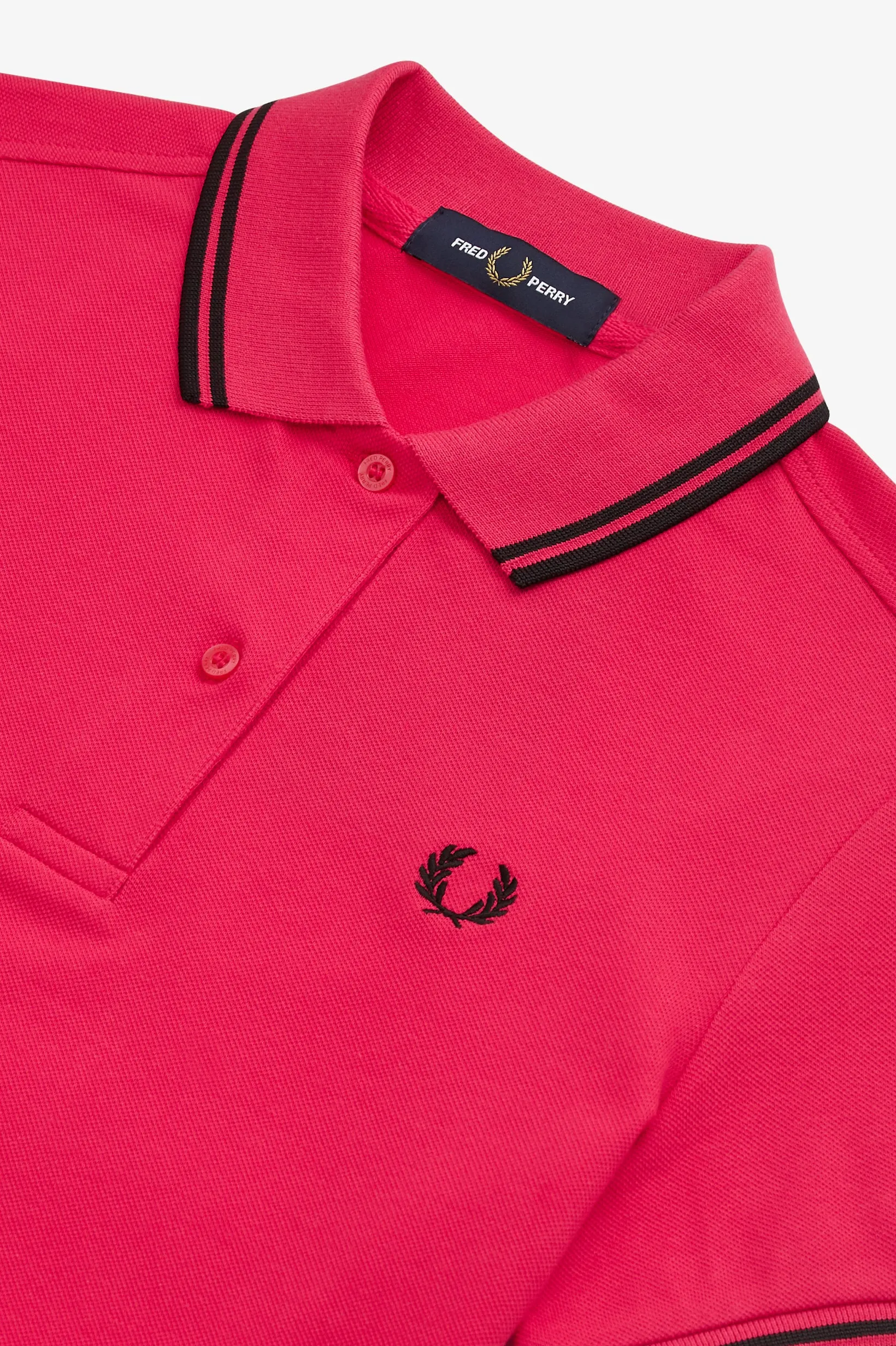 Ladies Twin Tipped Fred Perry Shirt (Love Potion/ Black)